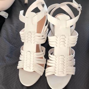 Never been worn white thick heel shoes